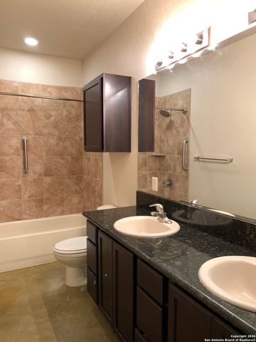 235 ANNE LOUISE DR, New Braunfels, TX 78130