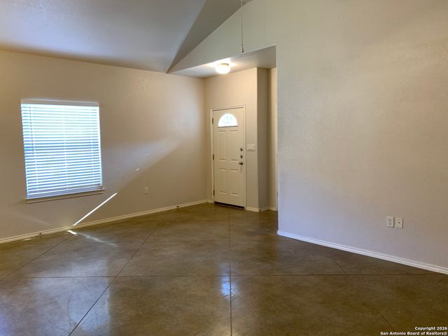 235 ANNE LOUISE DR, New Braunfels, TX 78130