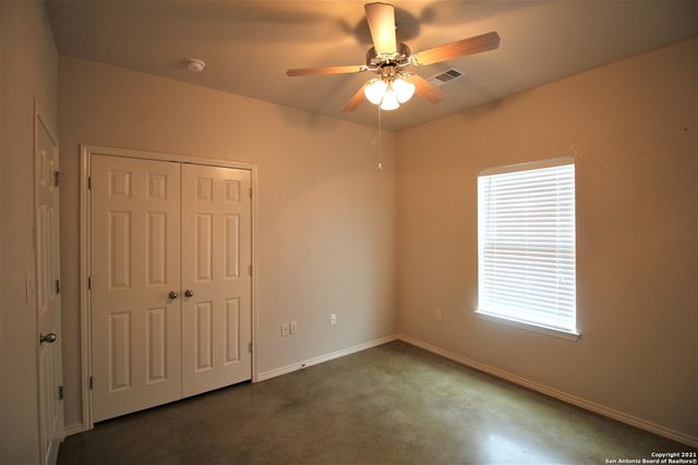 235 ANNE LOUISE DR, New Braunfels, TX 78130