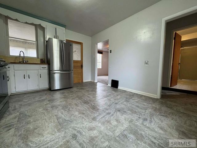 2050 E 73rd S, Idaho Falls, ID 83404