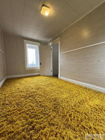 2050 E 73rd S, Idaho Falls, ID 83404