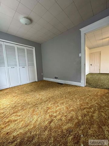 2050 E 73rd S, Idaho Falls, ID 83404