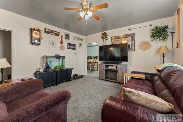 2050 E 73rd S, Idaho Falls, ID 83404