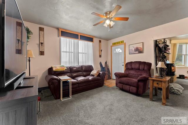 2050 E 73rd S, Idaho Falls, ID 83404