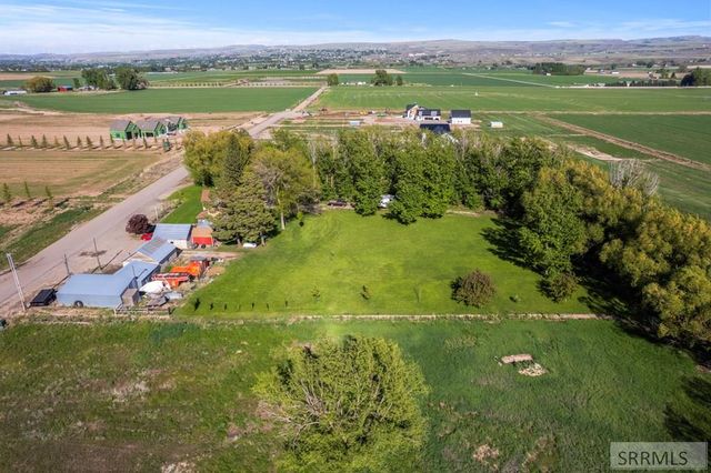 2050 E 73rd S, Idaho Falls, ID 83404