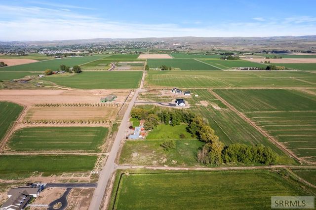 2050 E 73rd S, Idaho Falls, ID 83404