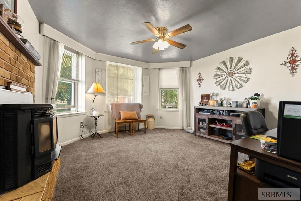 Image 5 of property listing at 2050 E 73rd S, Idaho Falls, ID 83404