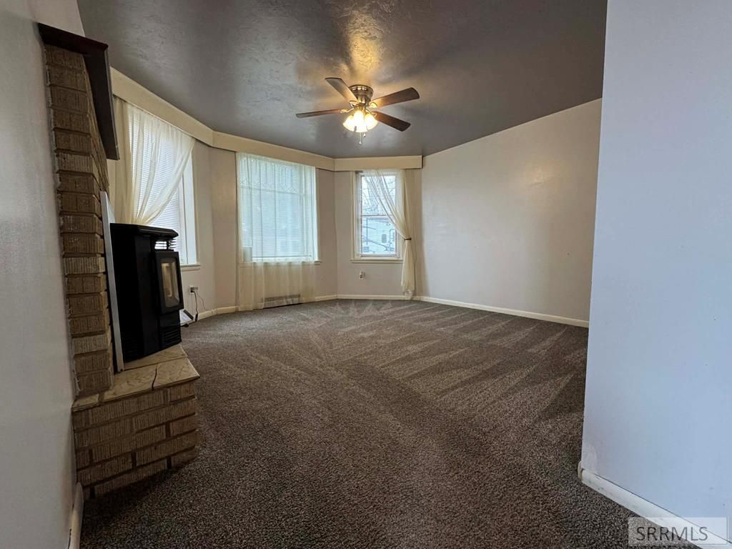 Image 6 of property listing at 2050 E 73rd S, Idaho Falls, ID 83404