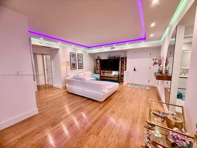 6365 Collins Ave 3102, Miami Beach, FL 33141