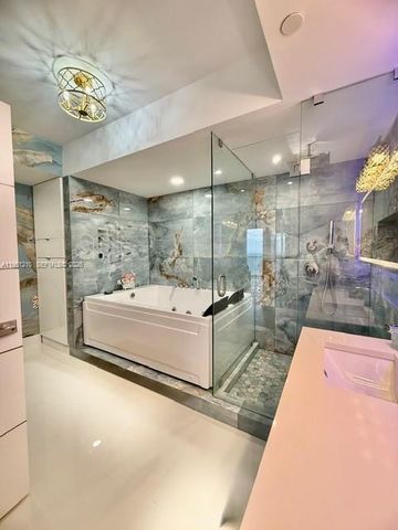 6365 Collins Ave 3102, Miami Beach, FL 33141