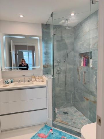 6365 Collins Ave 3102, Miami Beach, FL 33141