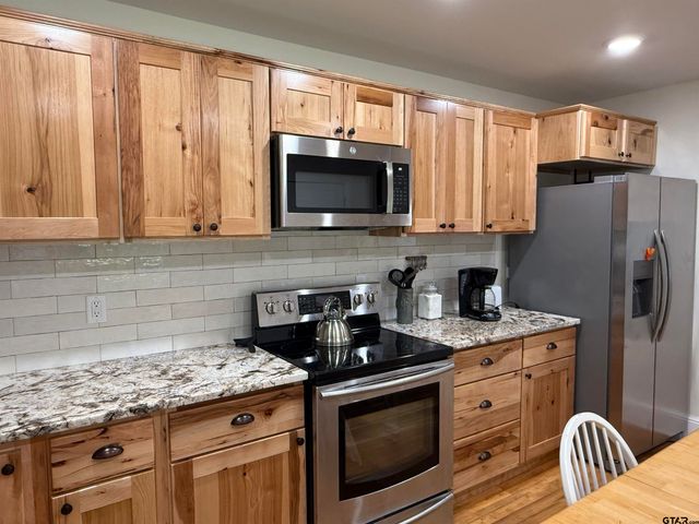 188 Lakeside Drive, Jacksonville, TX 75766