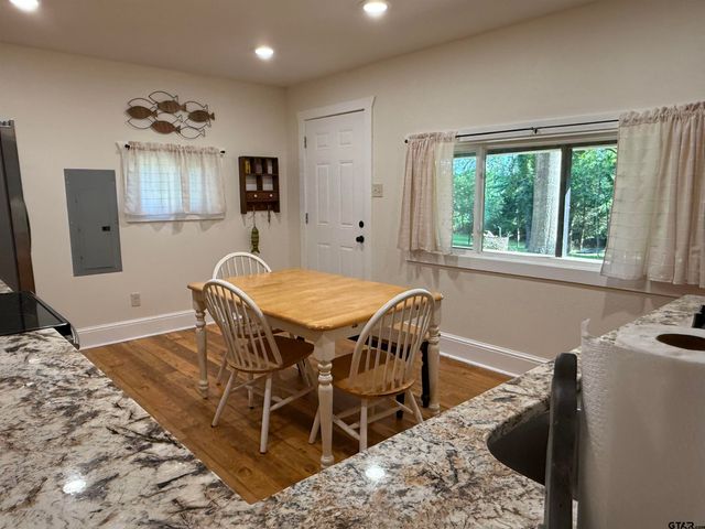 188 Lakeside Drive, Jacksonville, TX 75766