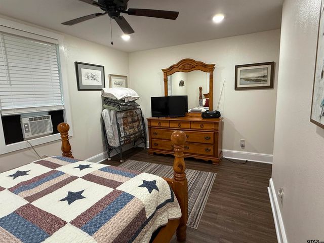 188 Lakeside Drive, Jacksonville, TX 75766