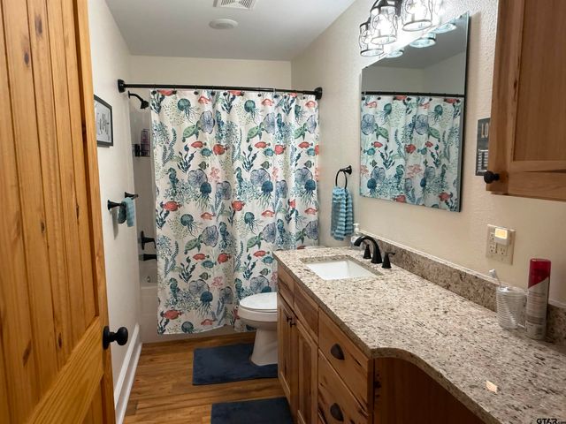 188 Lakeside Drive, Jacksonville, TX 75766