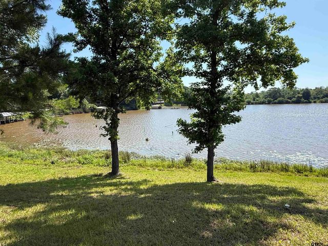188 Lakeside Drive, Jacksonville, TX 75766