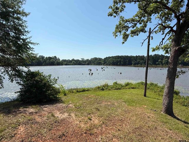 188 Lakeside Drive, Jacksonville, TX 75766