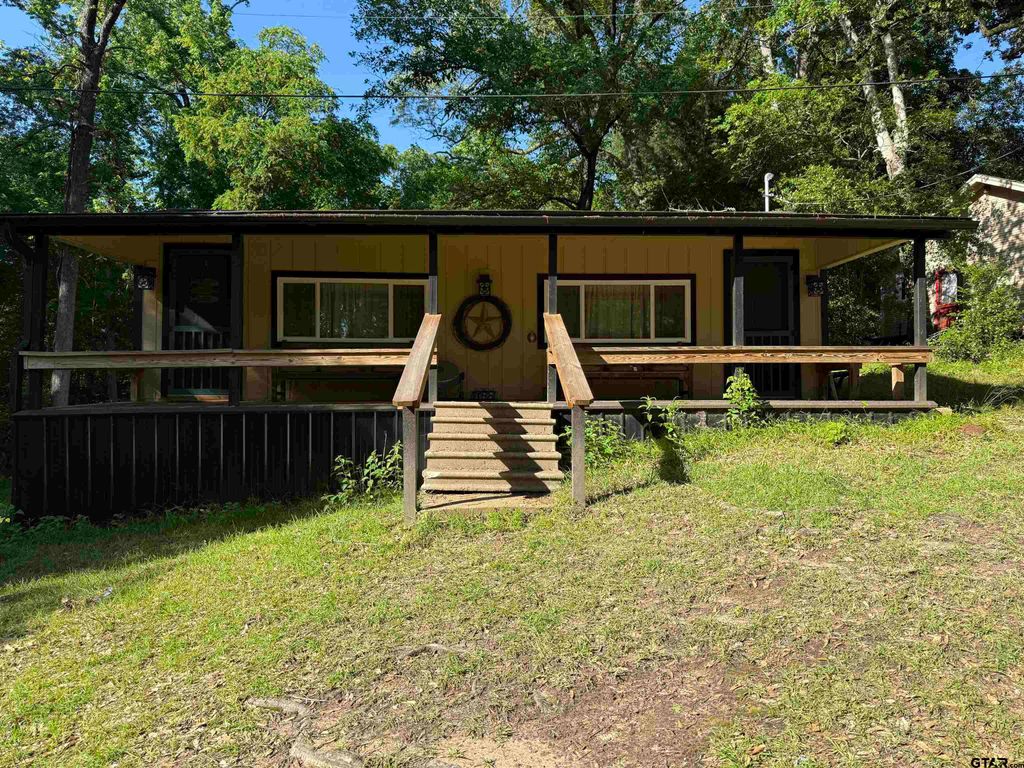 188 Lakeside Drive, Jacksonville, TX 75766