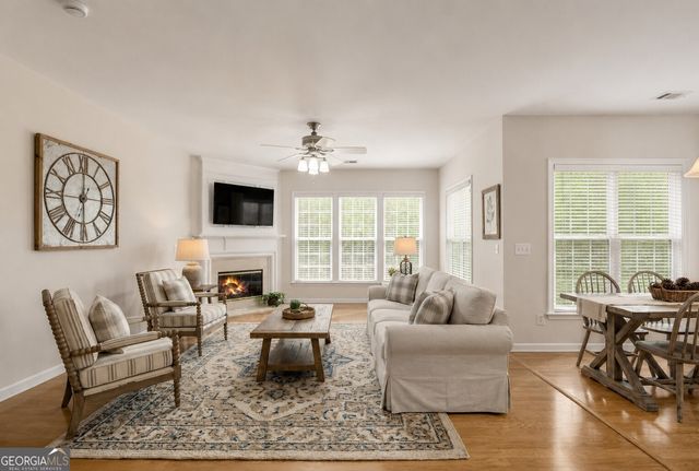 132 Churchcliff Drive, Woodstock, GA 30188