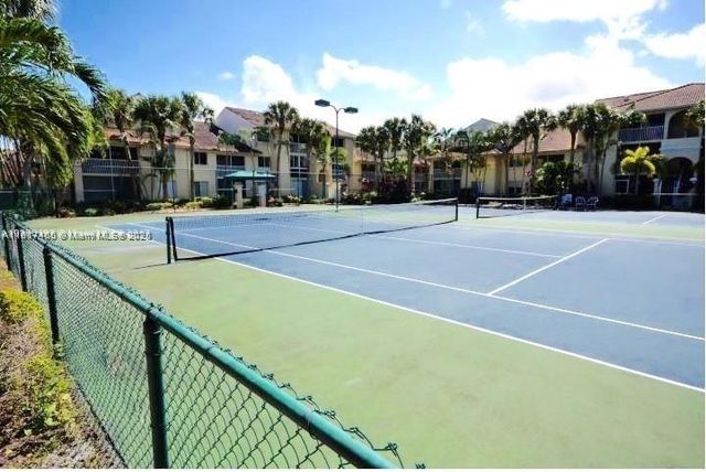 22102 Glenmoor Dr 102, West Palm Beach, FL 33409