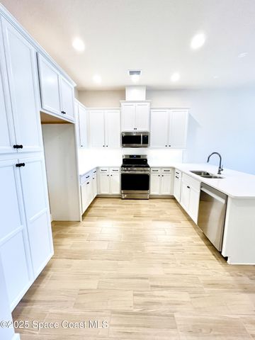 3040 Avalonia Drive, Melbourne, FL 32940