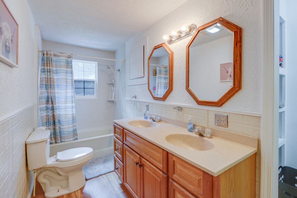 Image 29 of property listing at 8841 N Triton Lane, Mt Vernon, IL 62864