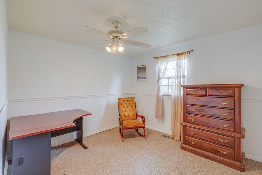 Image 30 of property listing at 8841 N Triton Lane, Mt Vernon, IL 62864