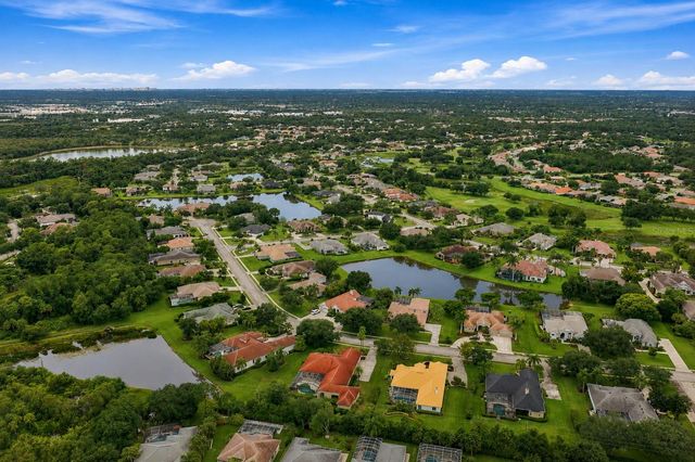 10609 CHEVAL PLACE, Bradenton, FL 34202