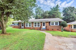4709 Americana Avenue, Charlotte, NC 28215