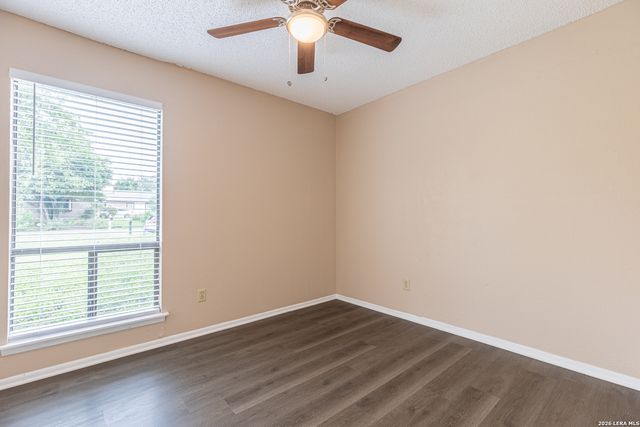 5814 PINEWAY ST, San Antonio, TX 78247