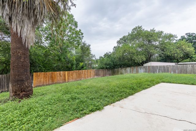 5814 PINEWAY ST, San Antonio, TX 78247
