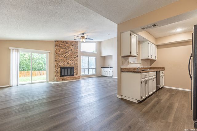 5814 PINEWAY ST, San Antonio, TX 78247