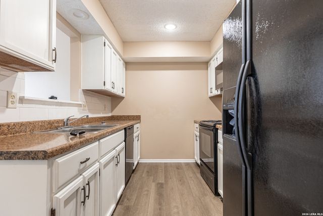 5814 PINEWAY ST, San Antonio, TX 78247