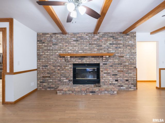 221 WARRIOR Way, Germantown Hills, IL 61528