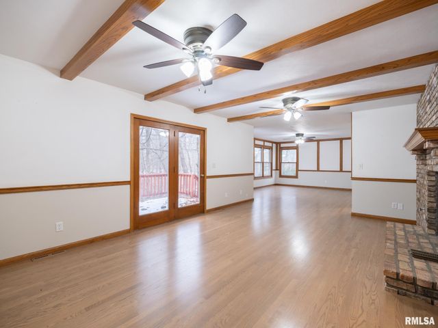 221 WARRIOR Way, Germantown Hills, IL 61528