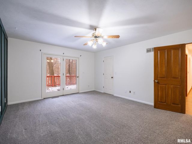 221 WARRIOR Way, Germantown Hills, IL 61528