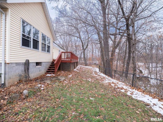 221 WARRIOR Way, Germantown Hills, IL 61528