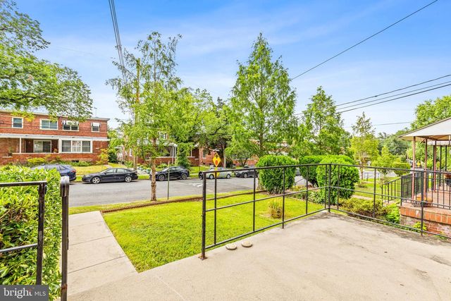 4816 8TH ST NE, Washington, DC 20017