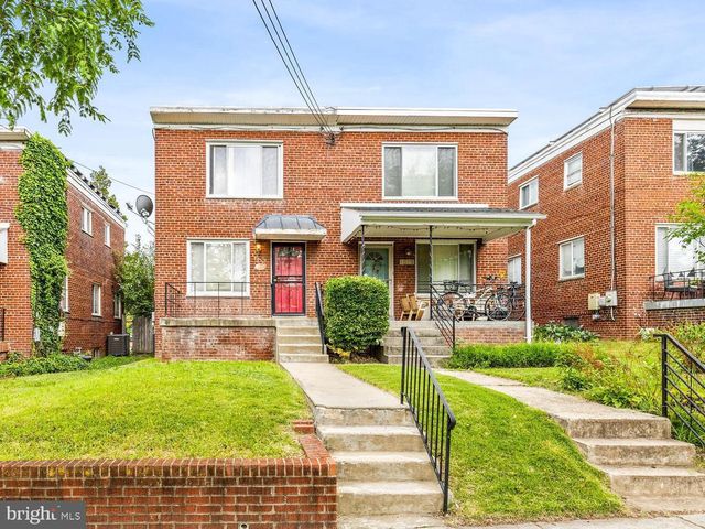 4816 8TH ST NE, Washington, DC 20017