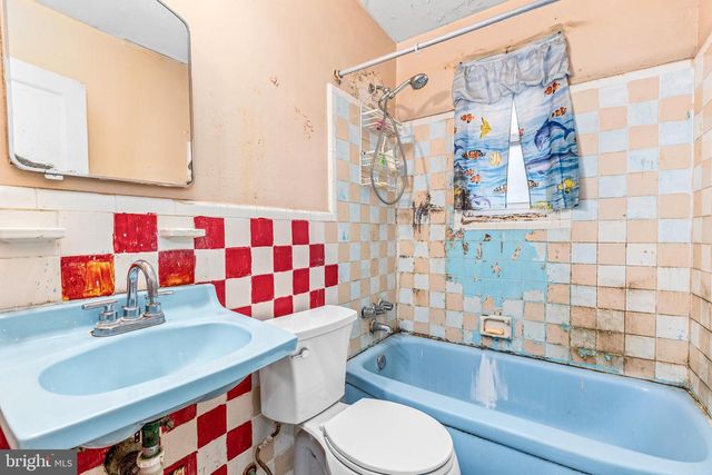 4816 8TH ST NE, Washington, DC 20017