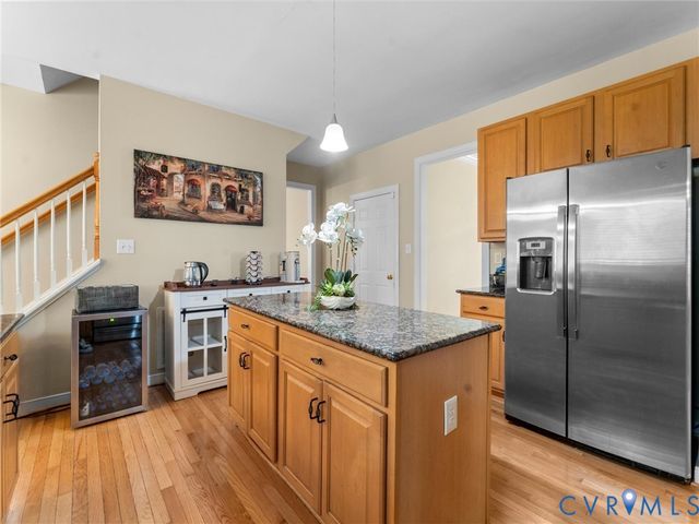 1312 Hawkins Wood Cir, Midlothian, VA 23114