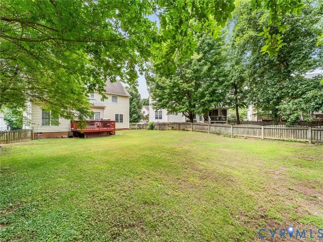 1312 Hawkins Wood Cir, Midlothian, VA 23114