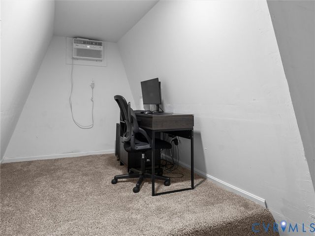 1312 Hawkins Wood Cir, Midlothian, VA 23114