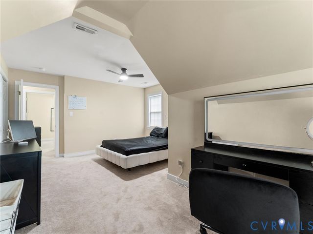 1312 Hawkins Wood Cir, Midlothian, VA 23114