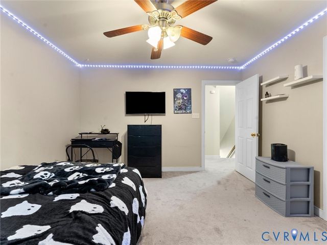 1312 Hawkins Wood Cir, Midlothian, VA 23114
