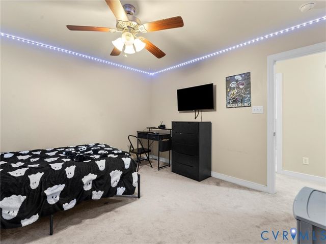 1312 Hawkins Wood Cir, Midlothian, VA 23114