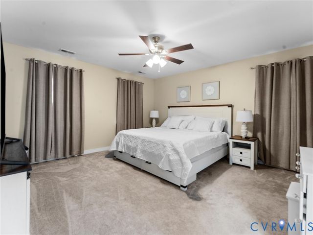 1312 Hawkins Wood Cir, Midlothian, VA 23114