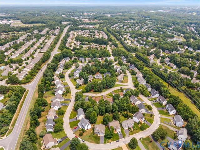 1312 Hawkins Wood Cir, Midlothian, VA 23114