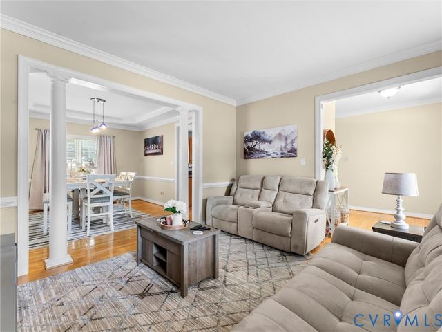 1312 Hawkins Wood Cir, Midlothian, VA 23114