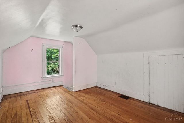 4112 Vinedale Avenue, Cincinnati, OH 45205
